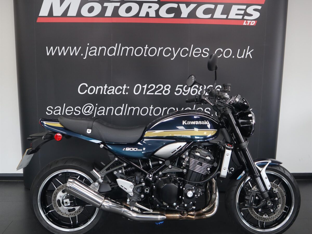 Kawasaki Z900RS. One Owner From New, Manufacturers Warranty Until 2026! Excellent Condition Throughout